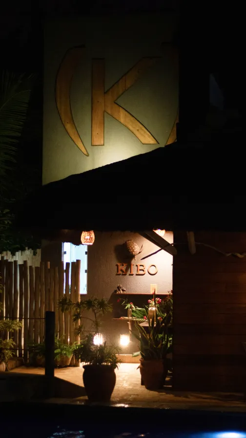 Ambiente do Kibo Restaurante no Kilombo Villas