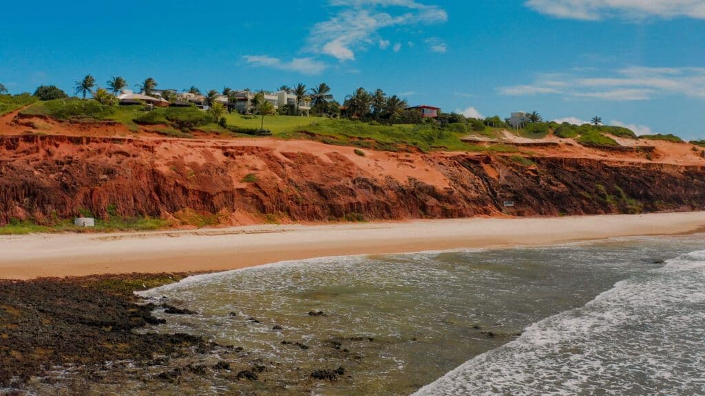 Sessão de wellness com massagem relaxante em espaço ao ar livre no Kilombo Villas